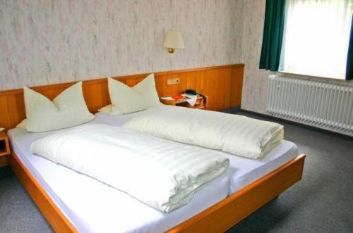 Hotel Ricarda Schlangenbad Rum bild